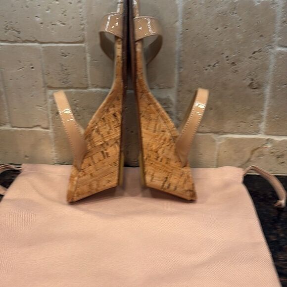 Stuart Weitzman Tan Wedge Sandals/Dust Bag 5 NWT - Picture 6 of 7